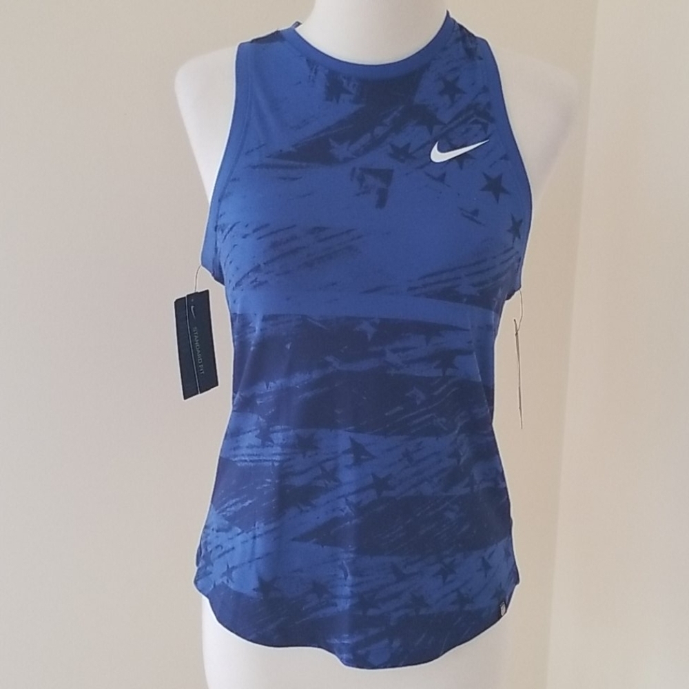NWT! NIKE size XS blue star print crew tee